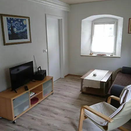 In Mit Terrasse Apartment